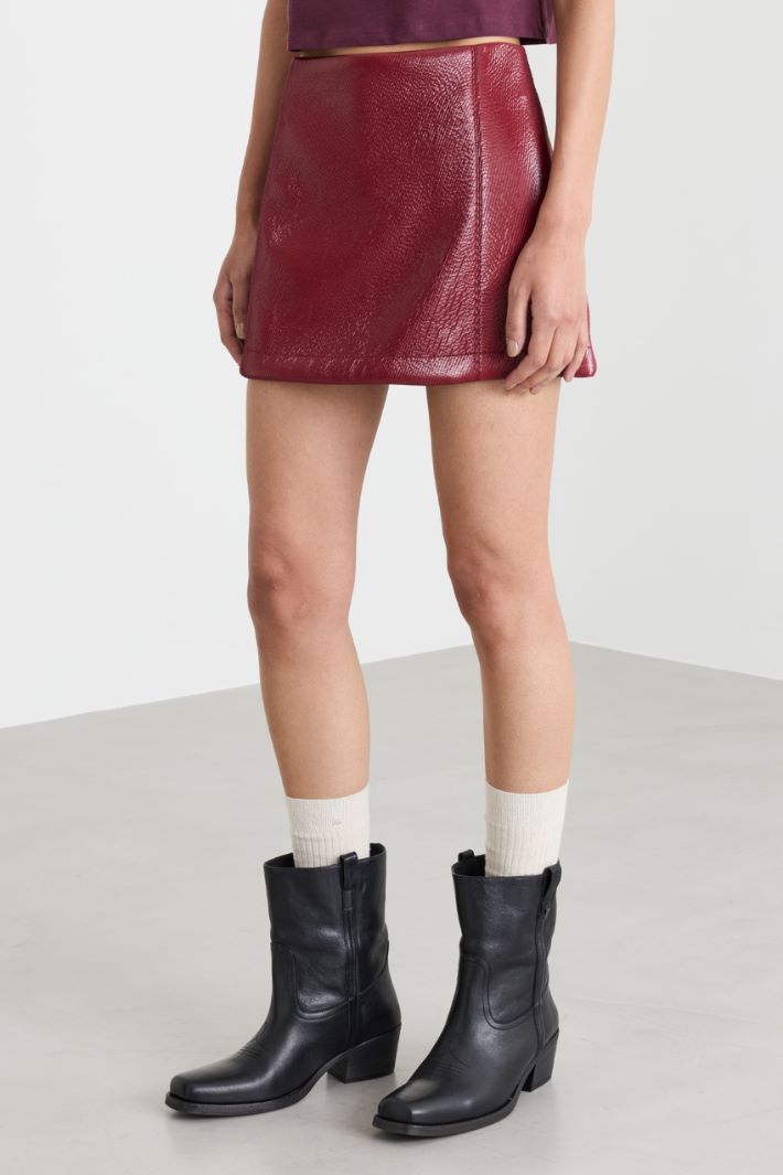 Patent fabric miniskirt - RED - Intrend - 2