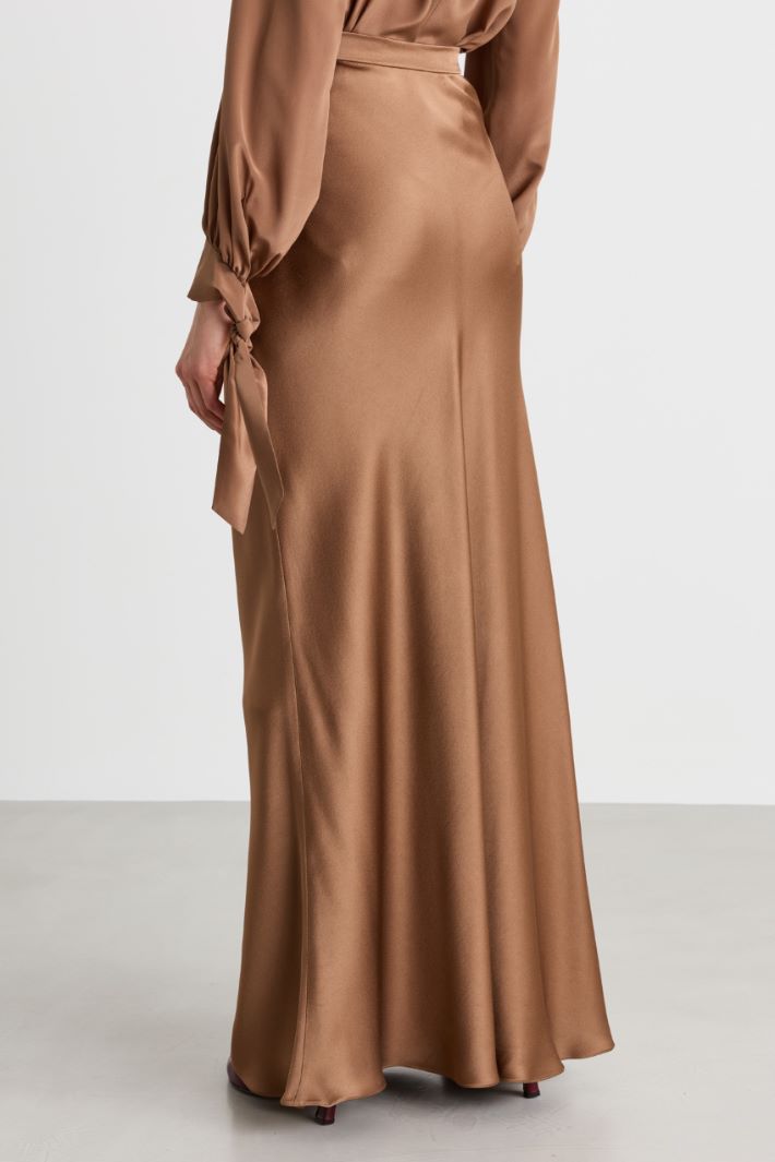 Long matte satin skirt - CAMEL - Intrend - 4