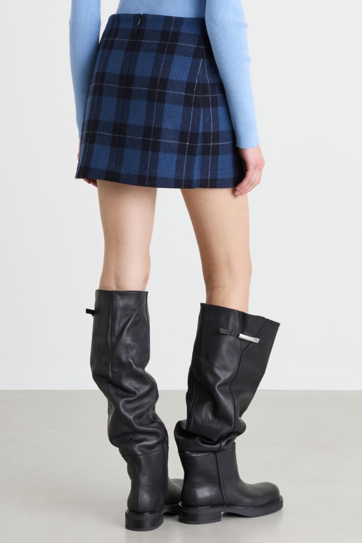 Double-faced miniskirt - BLUE BLACK - Intrend - 4