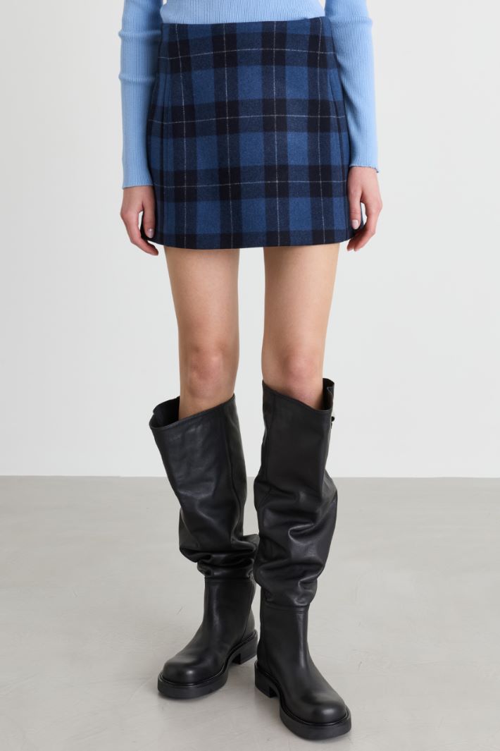 Double-faced miniskirt - BLUE BLACK - Intrend - 2