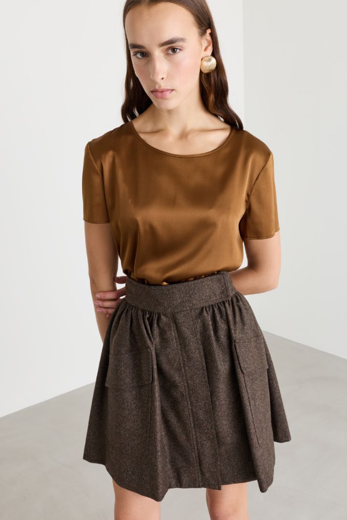 Top in raso di seta stretch - MARRONE - Intrend - 2