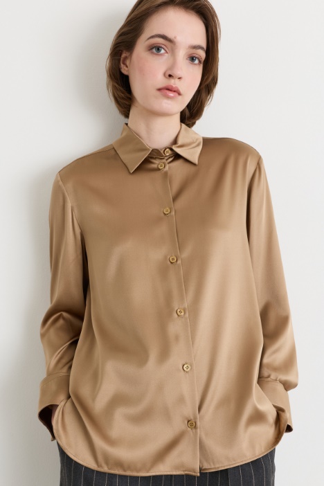 Camicia in raso stretch