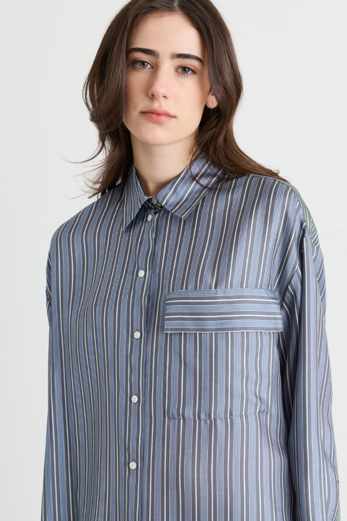 Blusa oversize in twill stampato - AZZURRO BIANCO - Intrend - 3