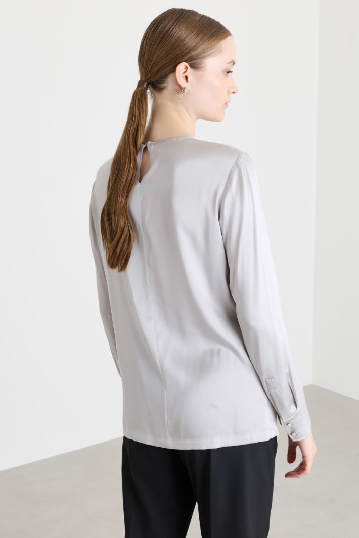 Blusa in raso con piccoli spacchi squadrati - GRIGIO - Intrend - 4
