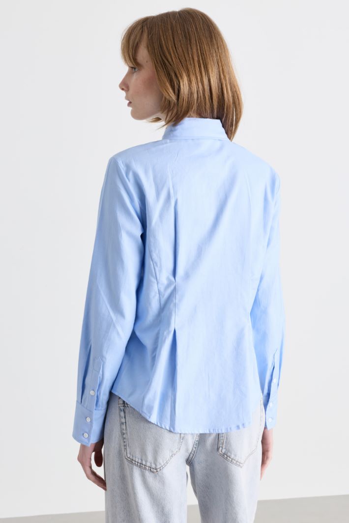 Slim-Fit Oxfordhemd mit Abnähern - HIMMELBLAU - Intrend - 4