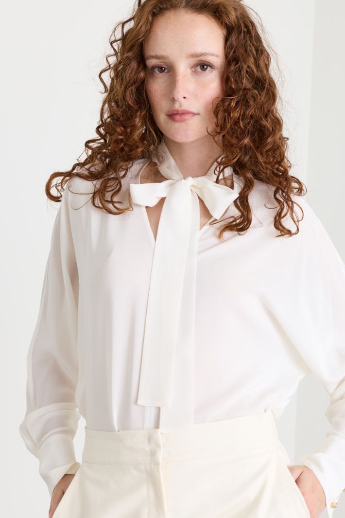 Blusa in crepe de chine - BIANCO - Intrend - 3