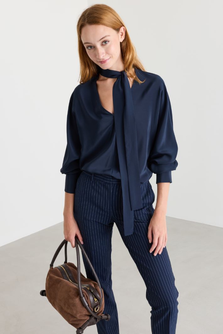Crepe de chine blouse - BLUE - Intrend - 2