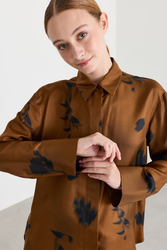 Printed silk twill blouse - BROWN - Intrend - 3