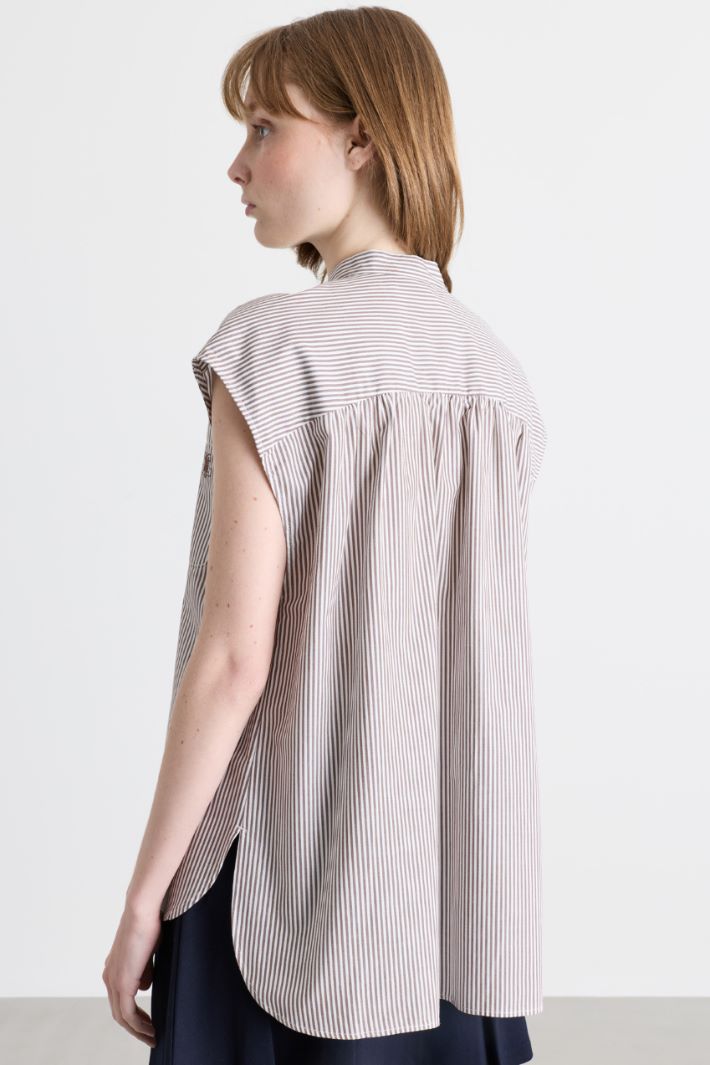 Camicia smanicata con stemma - BIANCO BORDEAUX - Intrend - 4