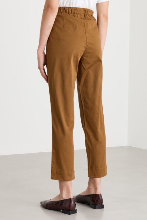 Pantalone jogging in drill di cotone stretch
