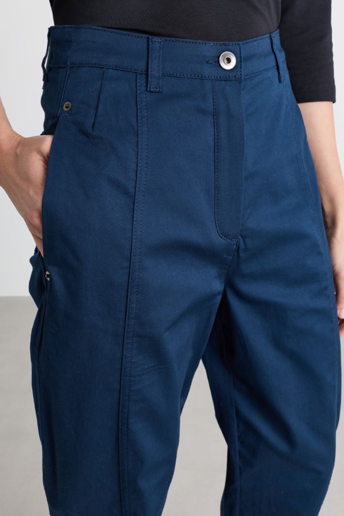 Barrel-fit drill trousers - BLUE - Intrend - 3
