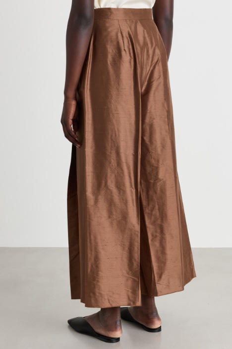 Pantalone cropped in shantung di seta