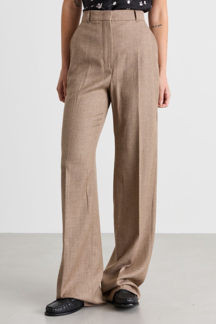 Straight-leg trousers with pressed crease - CAMEL - Intrend - 2