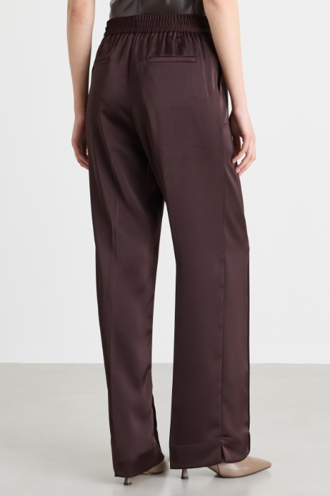 Pantalone in raso fluido