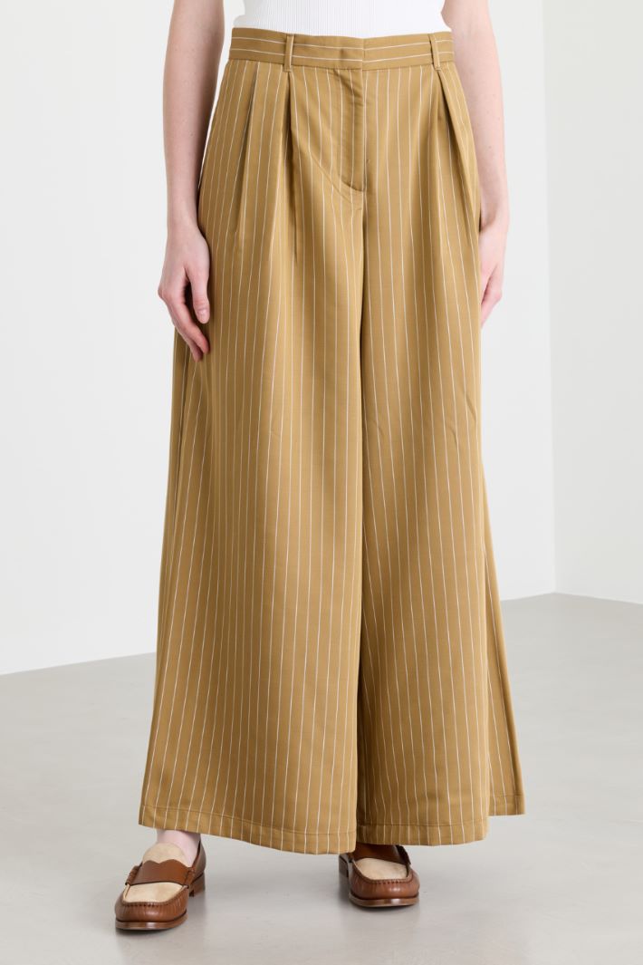 Wide-leg trousers in flowing twill - ORANGE - Intrend - 2