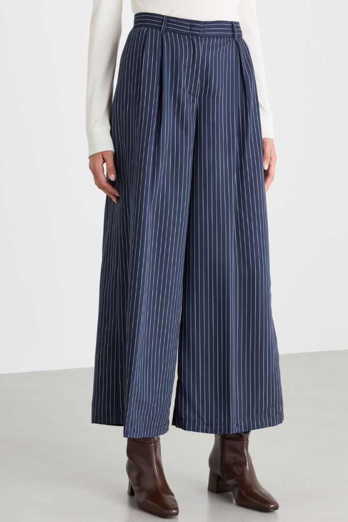 Wide-leg trousers in flowing twill - BLUE WHITE - Intrend - 2