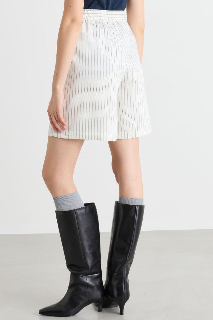 Short à rayures tennis en twill fluide - BLANC NOIR  - Intrend - 4