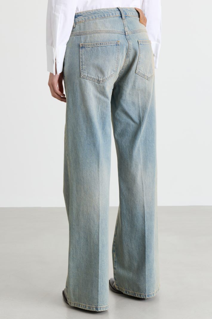Weit geschnittene Jeans - HIMMELBLAU - Intrend - 4
