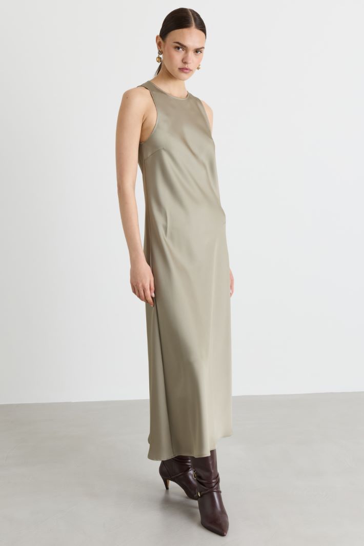 Robe fluide en satin - VERT - Intrend - 2