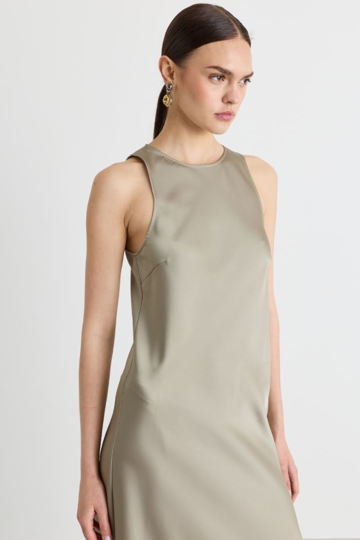 Robe fluide en satin - VERT - Intrend - 3