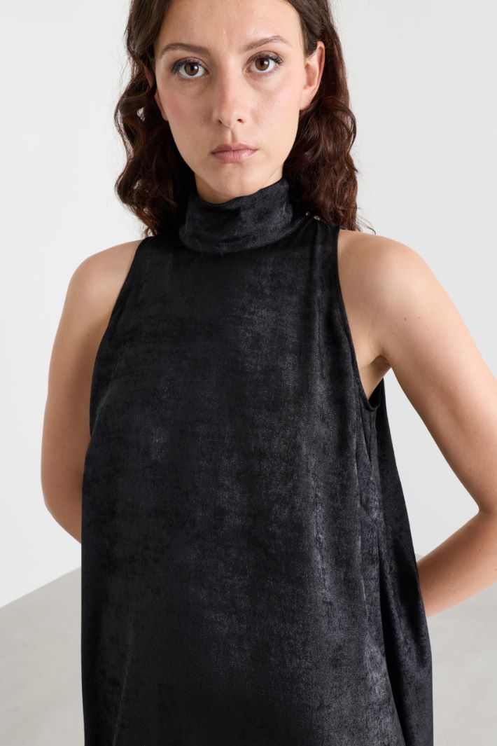 Abito halterneck laminato - NERO - Intrend - 3