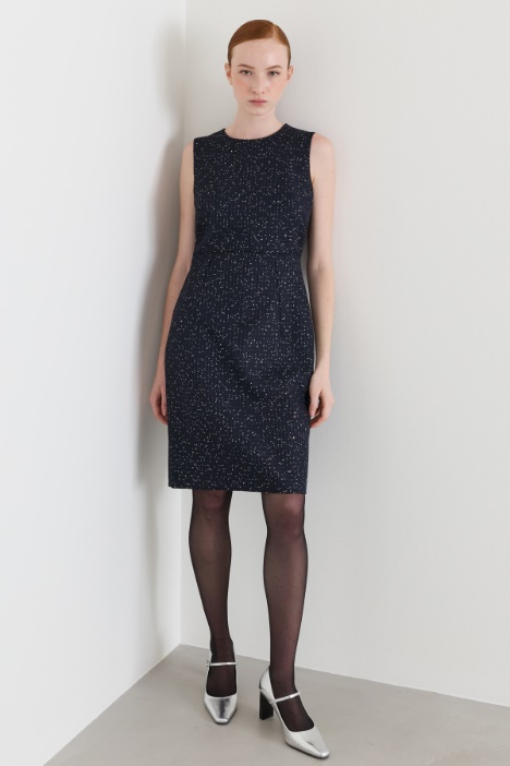 Abito corto in stuoia con paillettes