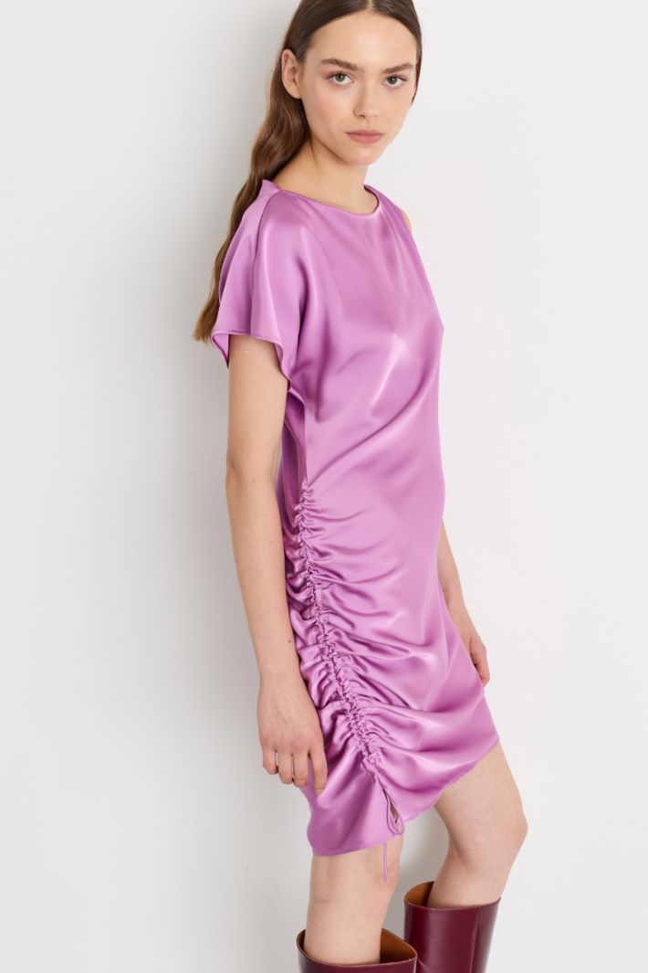 Asymmetric satin dress - LILAC - Intrend - 3