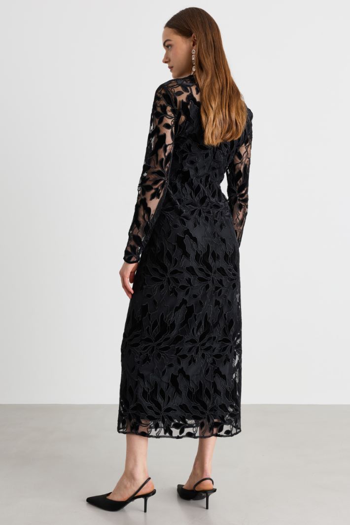 Fitted embroidered tulle dress - BLACK - Intrend - 4
