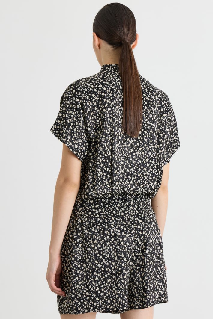 Ditsy Print Playsuit - BLACK - Intrend - 4