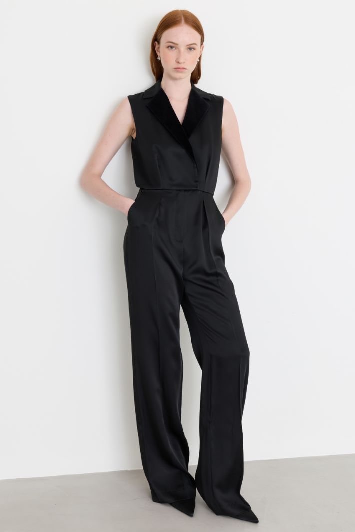 Satin jumpsuit with velvet lapels - BLACK - Intrend - 2
