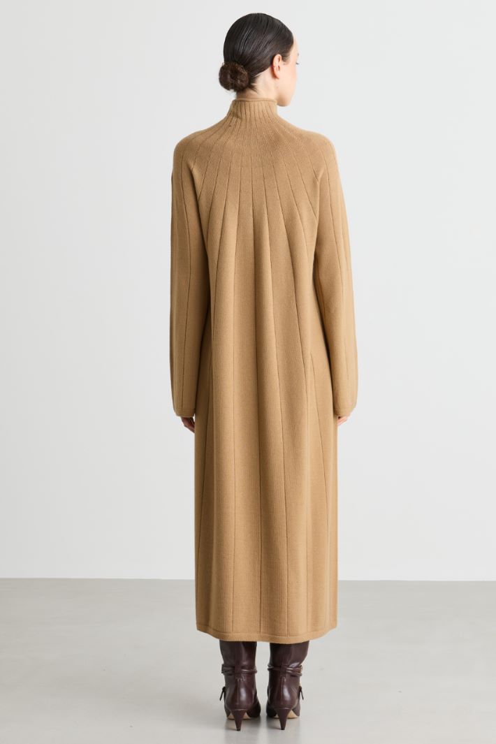 Long flat-rib knit dress - CAMEL - Intrend - 4