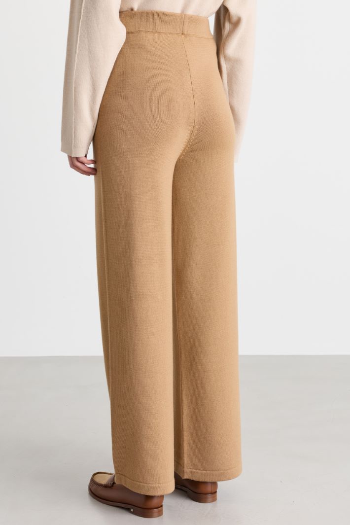 Knitted trousers - CAMEL - Intrend - 4