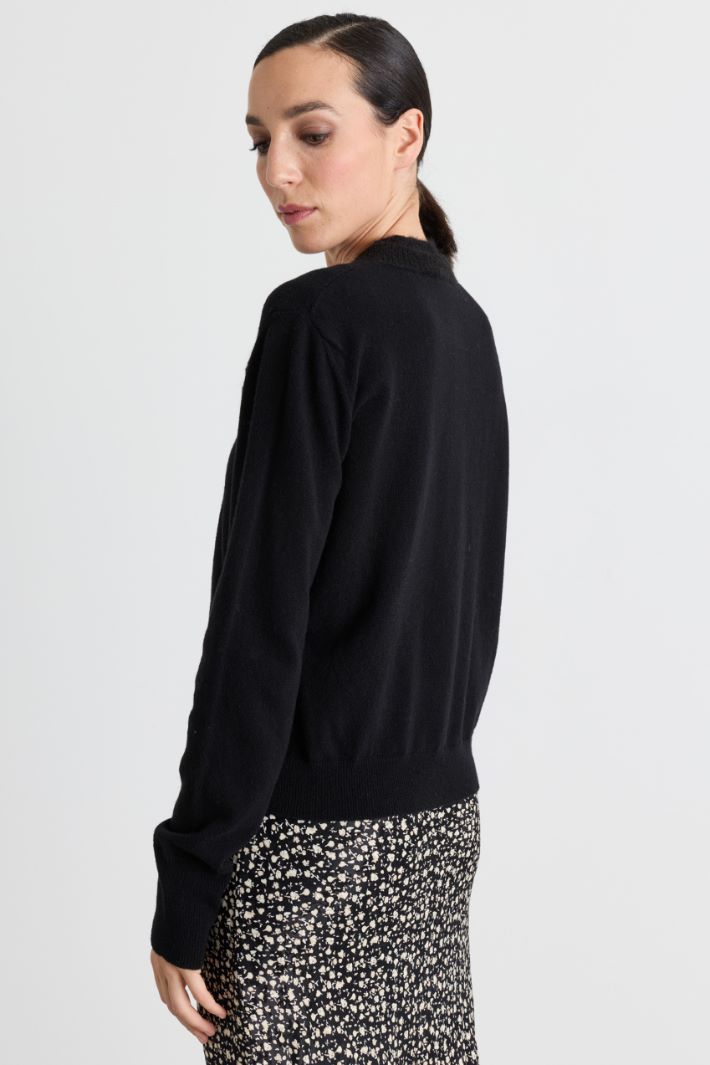 Floral Appliqué Cardigan - BLACK - Intrend - 4