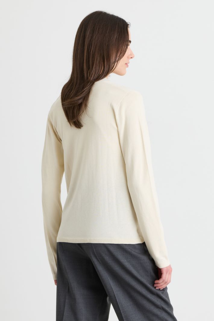 Button-Front V-Neck Cardigan - WHITE - Intrend - 4
