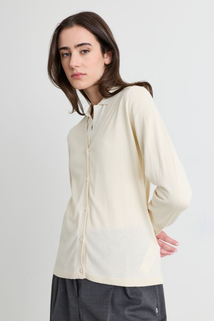Button-Front V-Neck Cardigan - WHITE - Intrend - 3