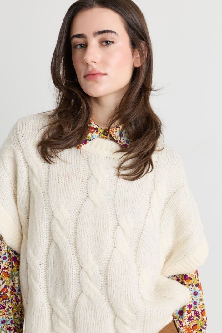 Gilet torsadé en maille duveteuse - BLANC - Intrend - 3