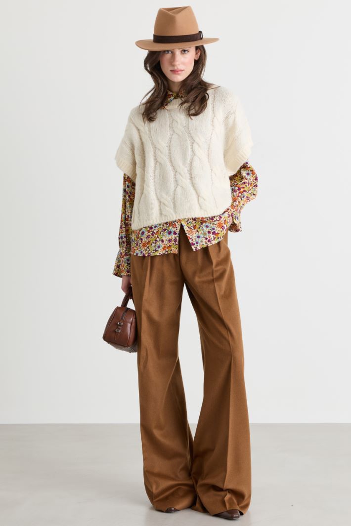 Gilet torsadé en maille duveteuse - BLANC - Intrend