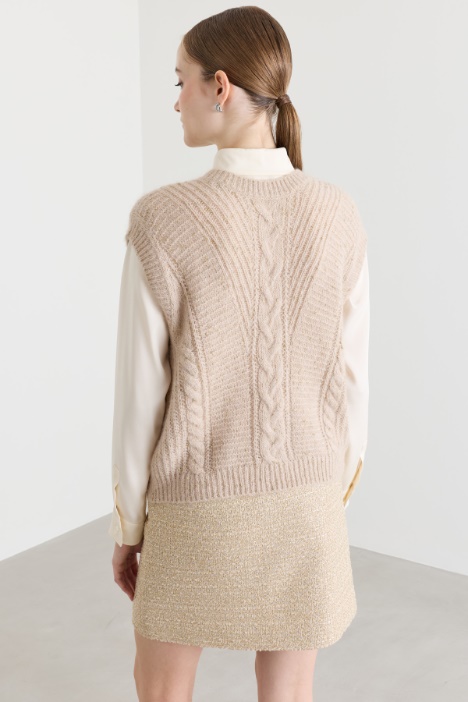 Gilet in alpaca a trecce