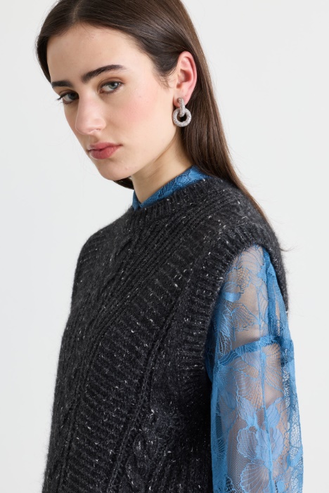 Gilet in alpaca a trecce