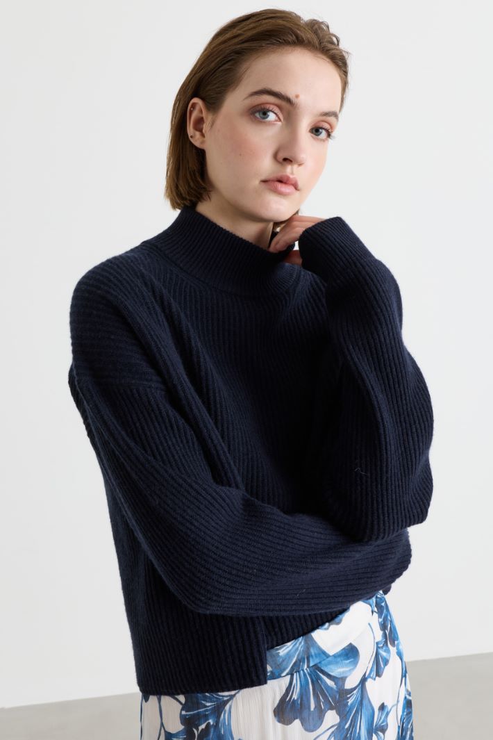 Maglia dolcevita boxy - BLU - Intrend - 3
