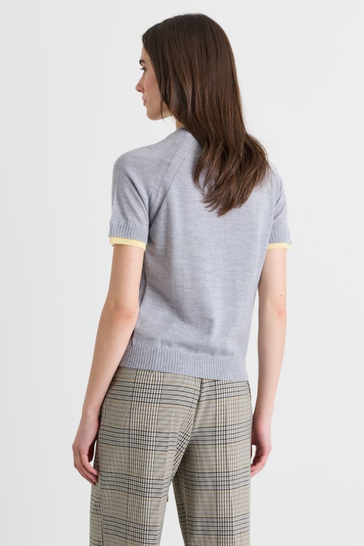 Wool T-shirt with contrast details - GRAY YELLOW - Intrend - 4