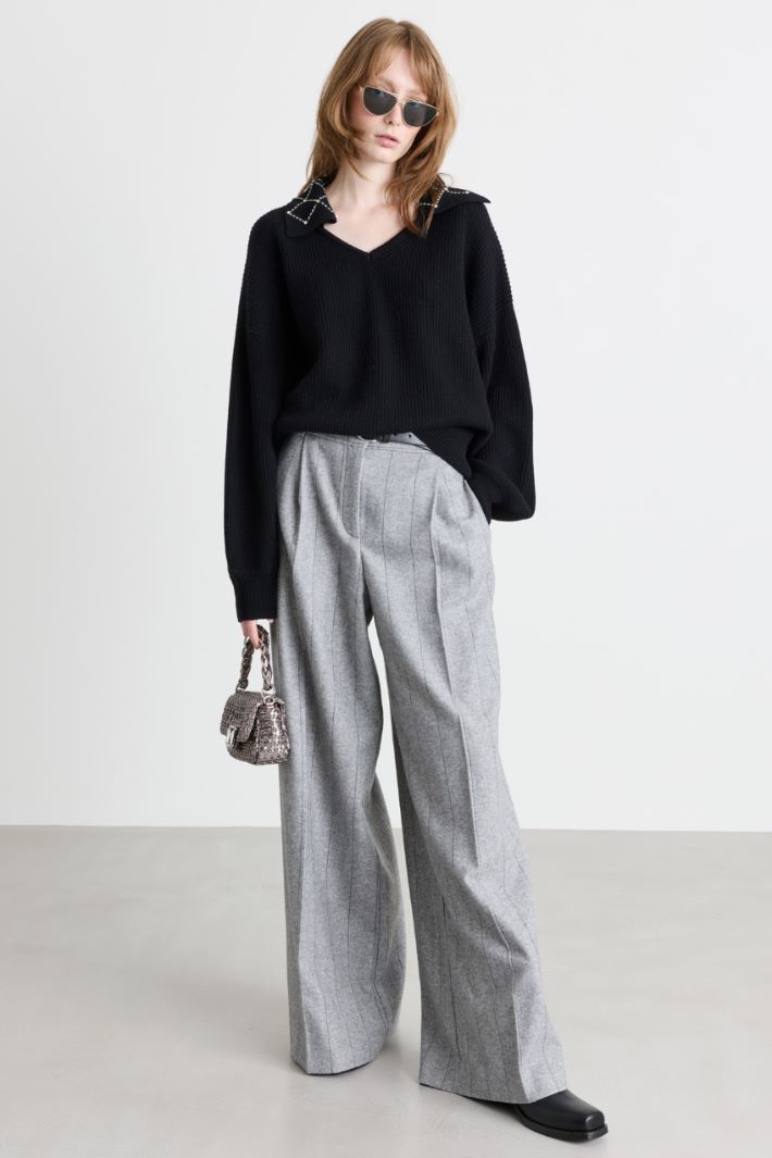 Maglia con ricami bijou - NERO  - Intrend
