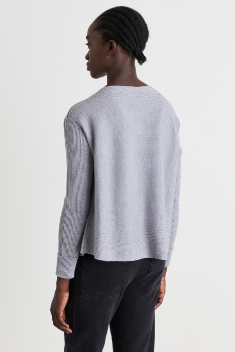 Maglia a coste in lana