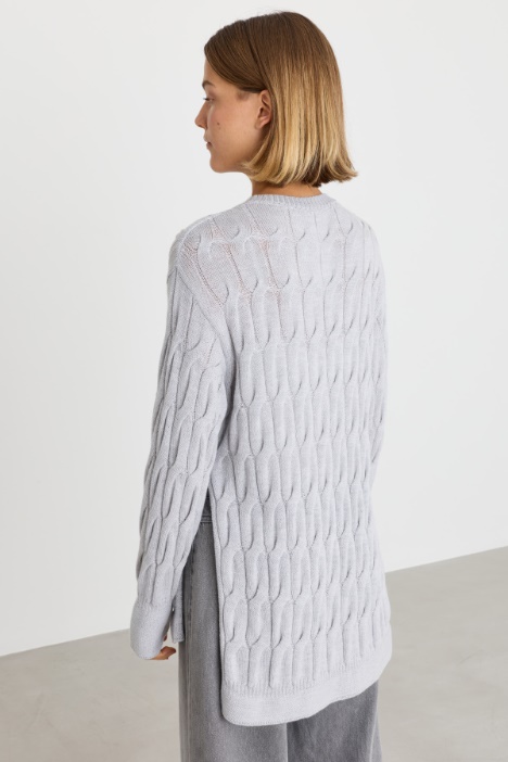 Maglia in lana a trecce