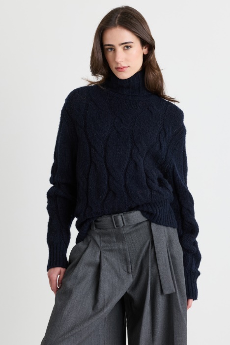 Soft cable-knit jumper - Intrend