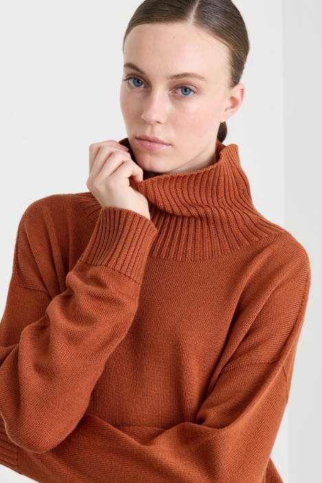 Maglia ampia in lana