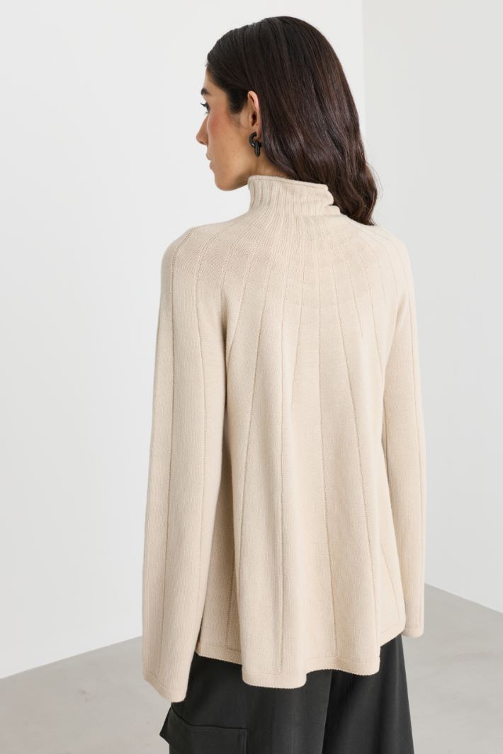 Pull à col roulé et manches évasées - BEIGE - Intrend - 4