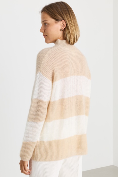 Maglia a collo alto in mohair