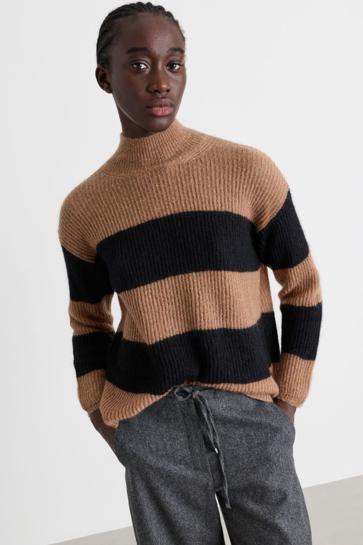Polo neck jumper - CAMEL BLACK - Intrend - 2