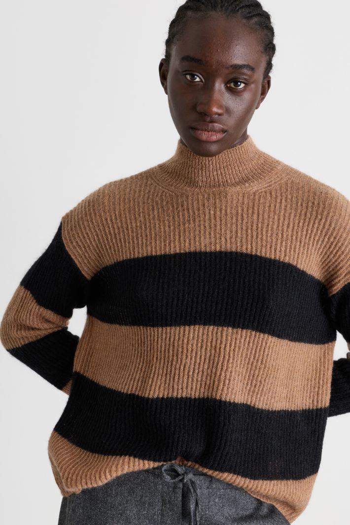 Polo neck jumper - CAMEL BLACK - Intrend - 3